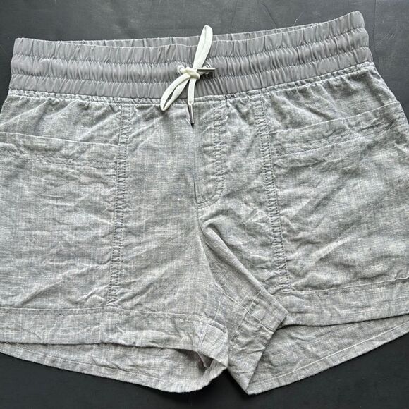 Athleta Cabo Linen 4" Shorts Women’s Sz 6 Gray Pull On Drawstring Pockets Resort - Picture 1 of 13